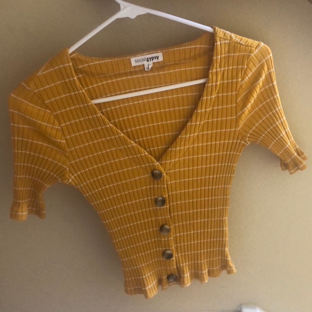 v-neck crop
